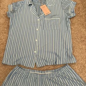 NWT Eberjey Gisele Short Sleeved Pajama Set- Medium